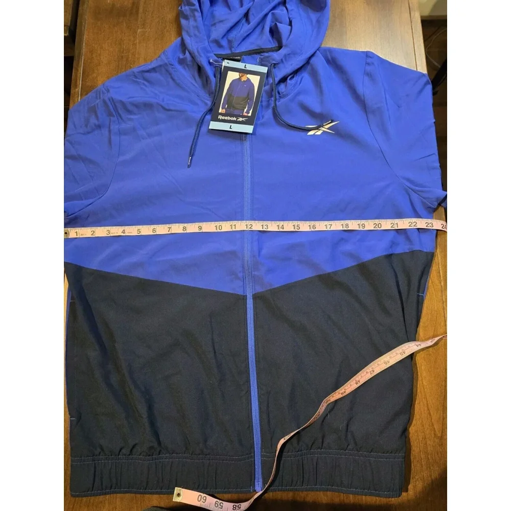 Reebok Men's Color Blocked Design Training Woven Full Zip Jackets Large